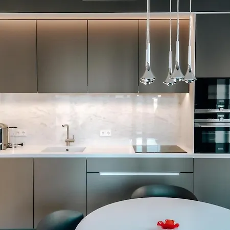 Luxe City - Modern & Spacious 2Br With Balcony View Luxembourg Exterior photo