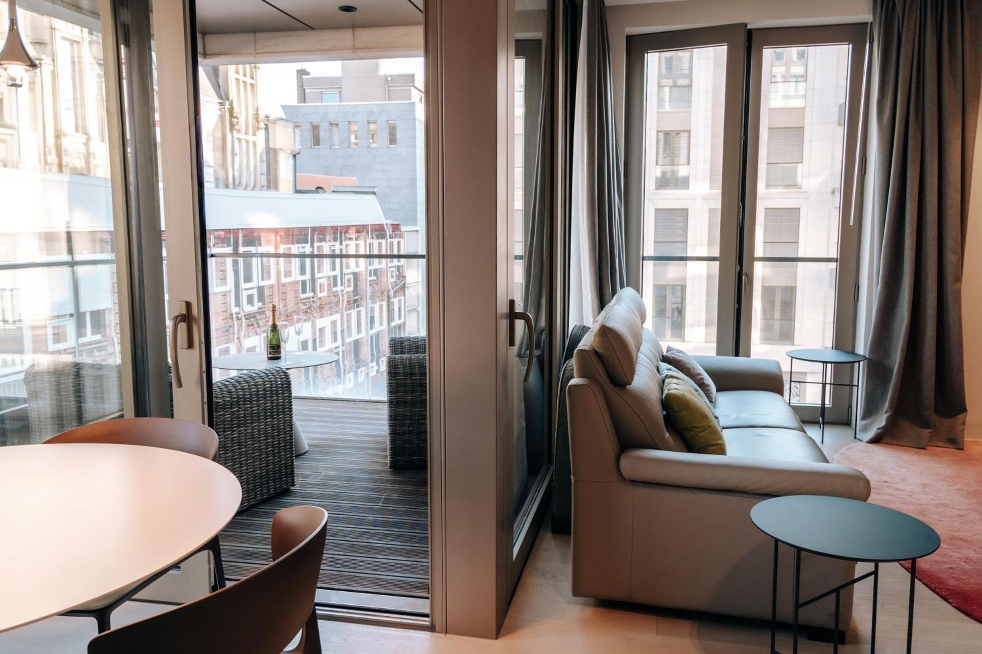 Luxe - Modern & Spacious 2br With Balcony View * Luxemburg